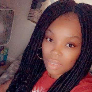 Meet your Posher, Jacquessia